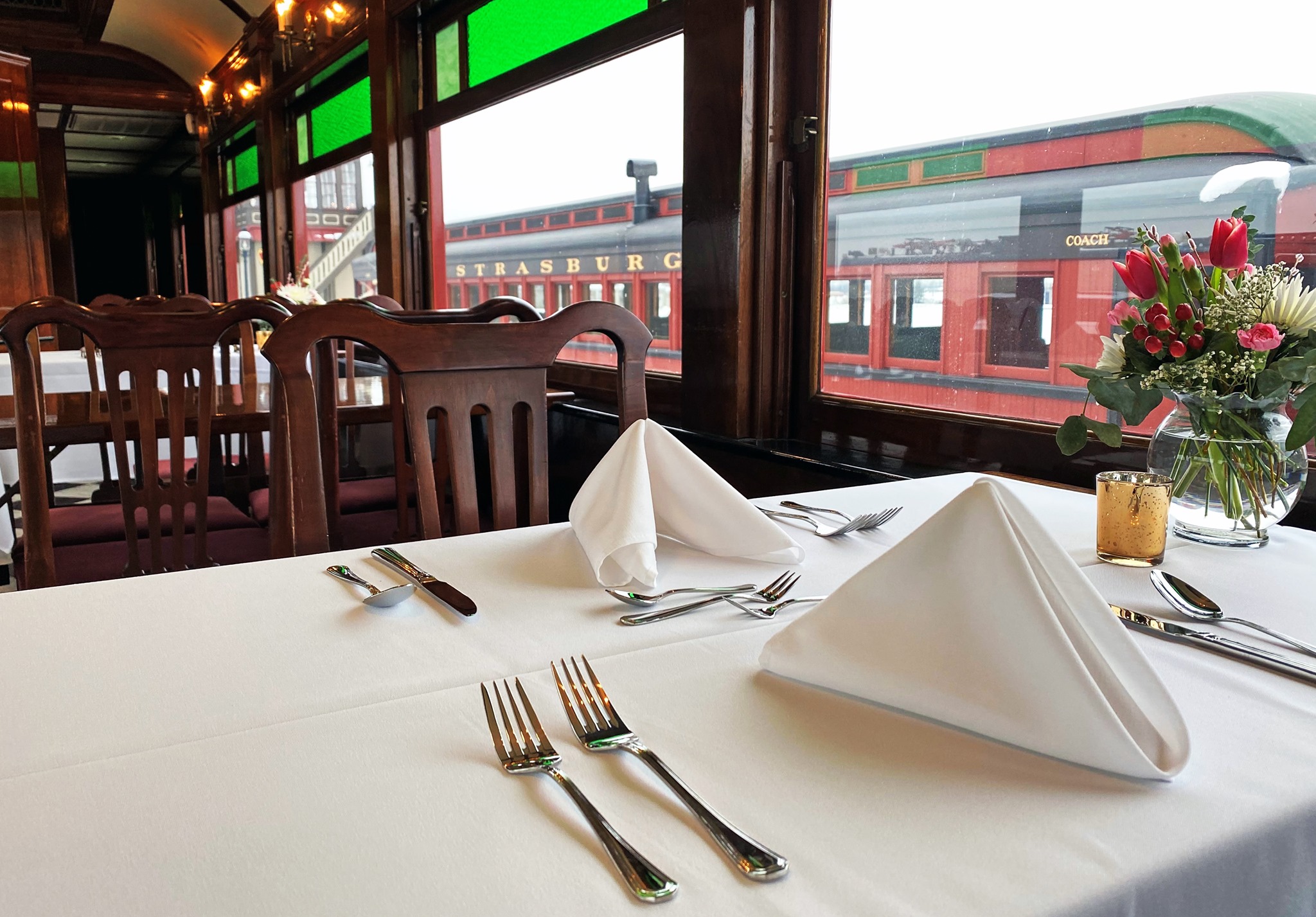 Dinner on the Rails by Café 1832